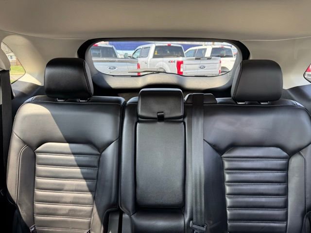 Used 2024 Ford Edge SEL w/ Convenience Package image 38