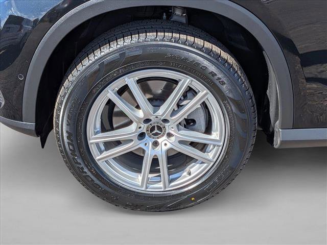 Used 2023 Mercedes-Benz GLC 300 4MATIC image 9