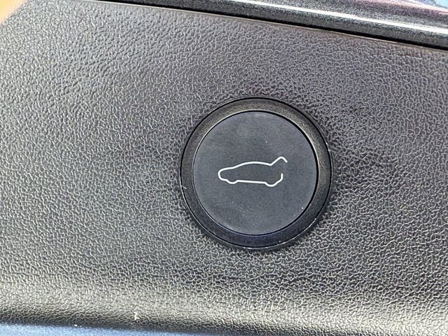 Used 2022 Tesla Model 3 Performance image 32