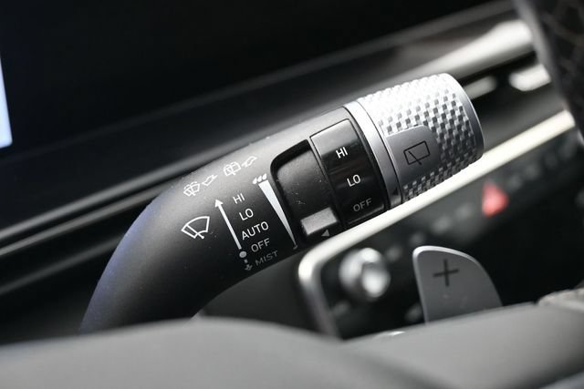Used 2025 Genesis GV80 2.5T Standard AWD/4WD image 24