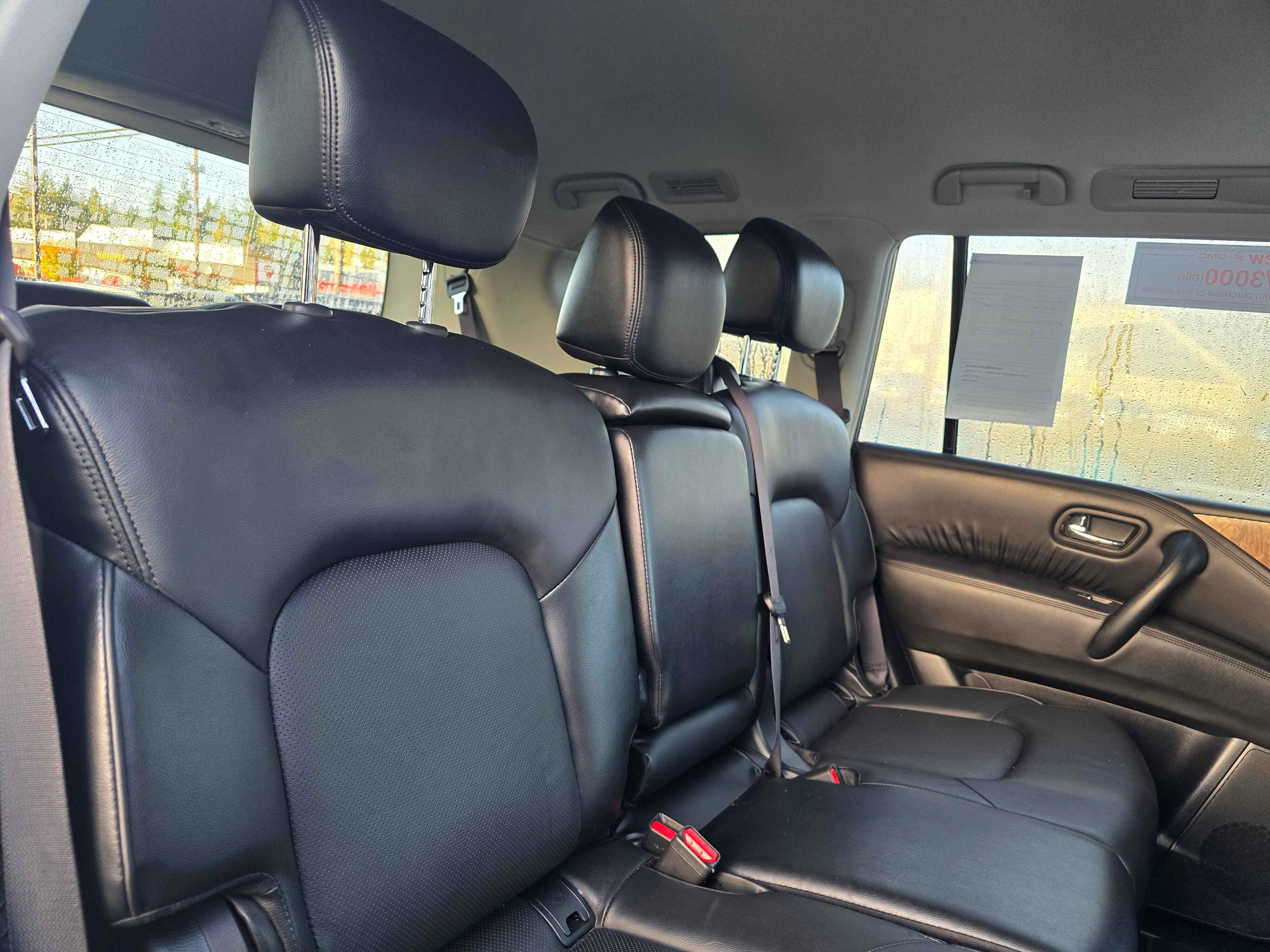 Used 2024 Nissan Armada SL image 13