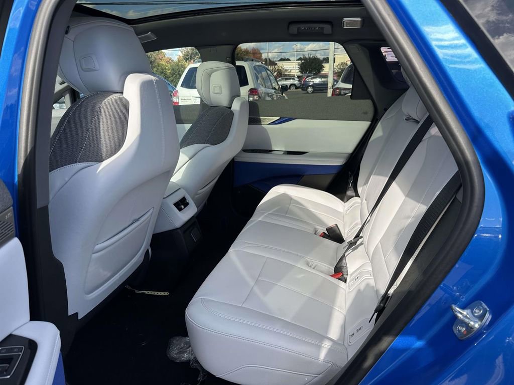 New 2025 Cadillac Optiq Luxury 1 image 13