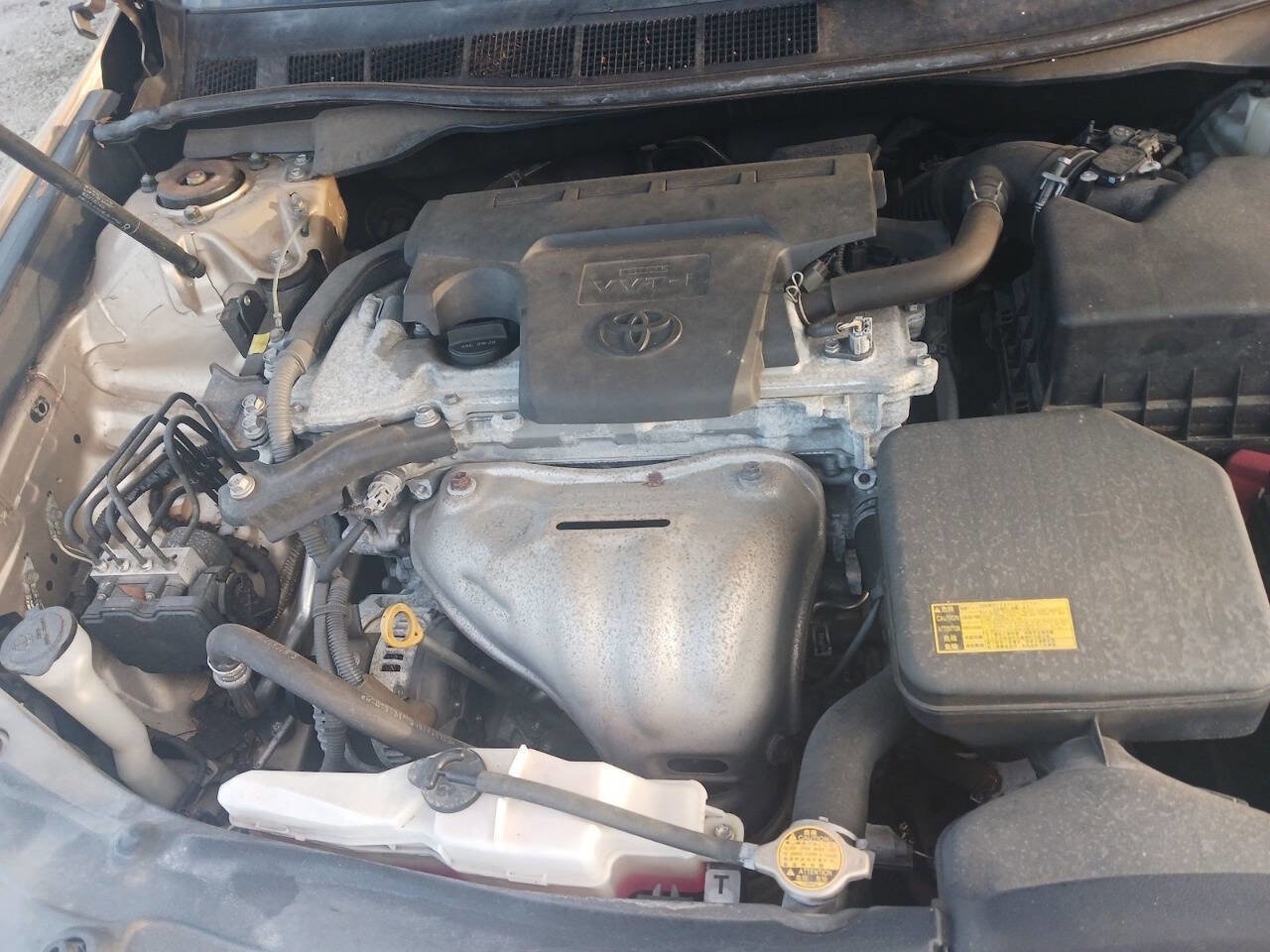 Used 2012 Toyota Camry LE image 11