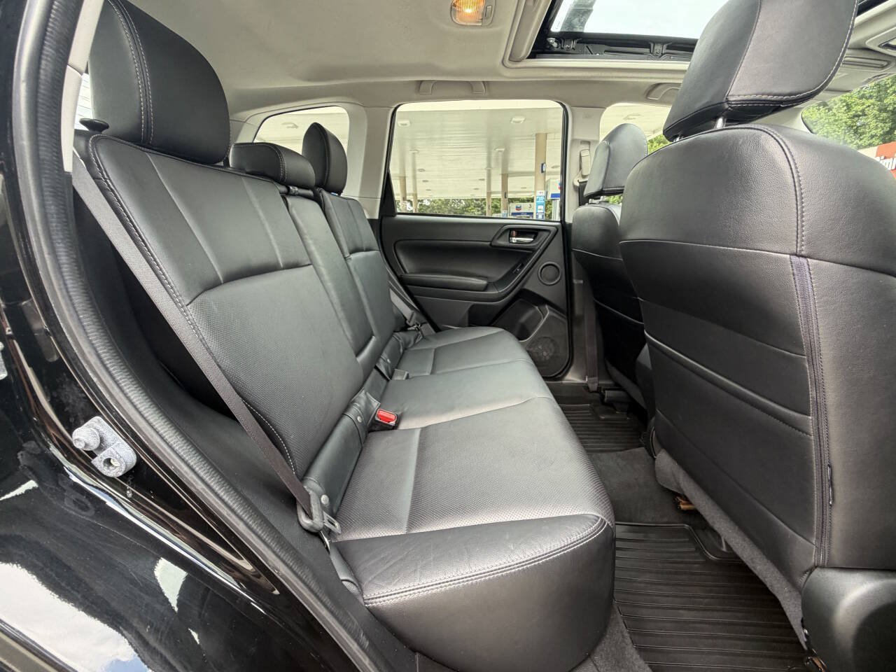 Used 2016 Subaru Forester 2.0XT Touring AWD/4WD image 10