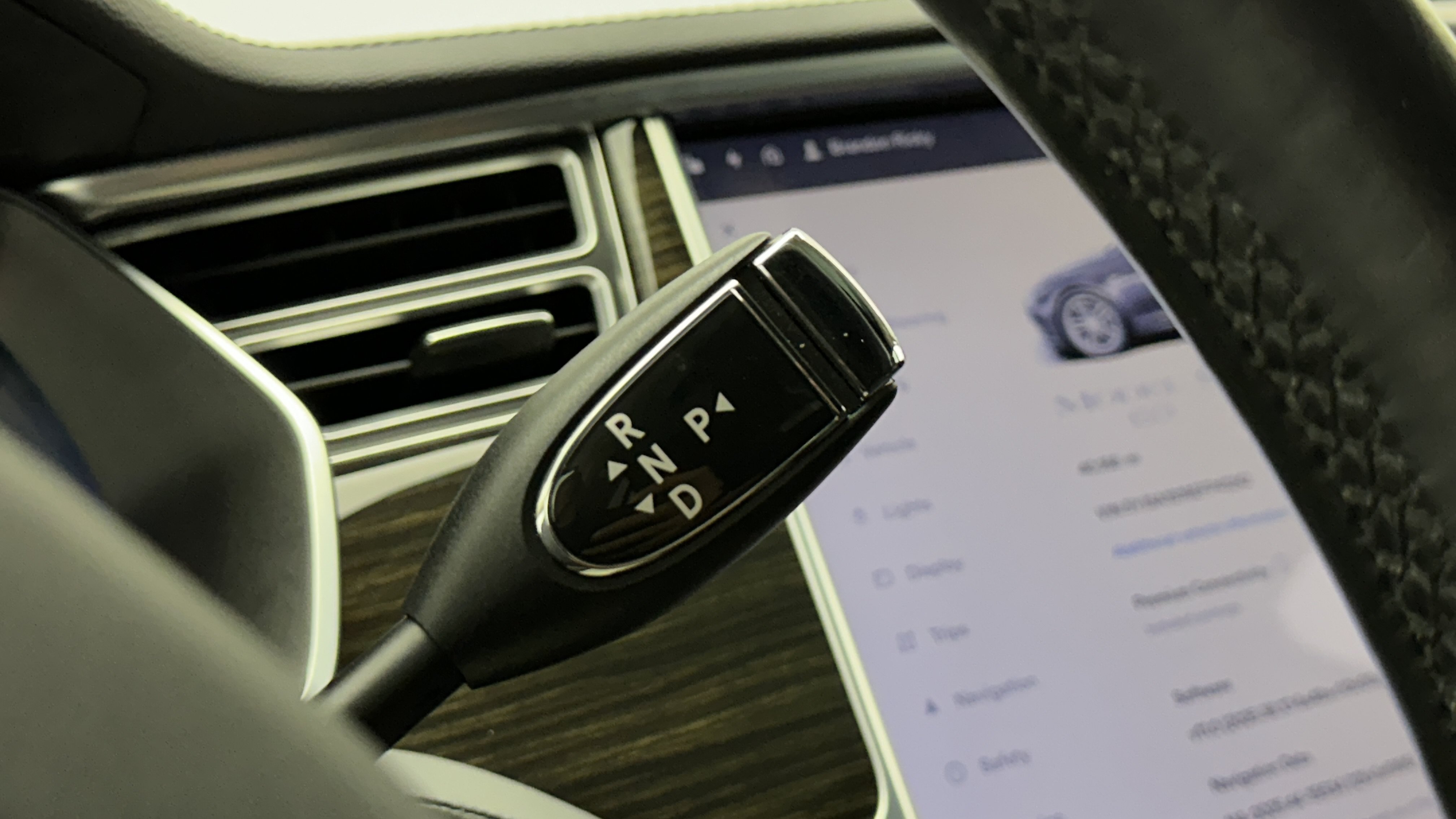 Used 2014 Tesla Model S 60 RWD image 22