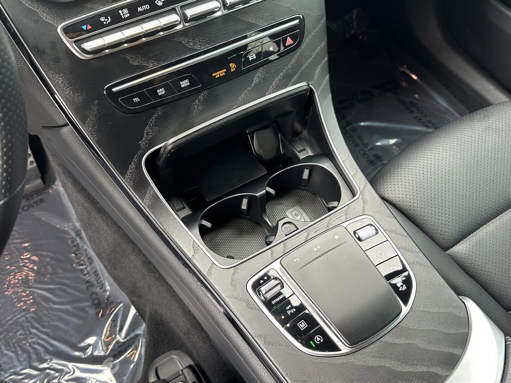 Certified 2022 Mercedes-Benz GLC 300 image 32