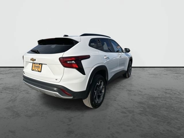 Used 2025 Chevrolet Trax LT image 7