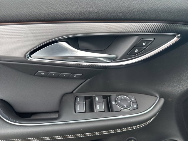 New 2025 Buick Envision Sport Touring image 9