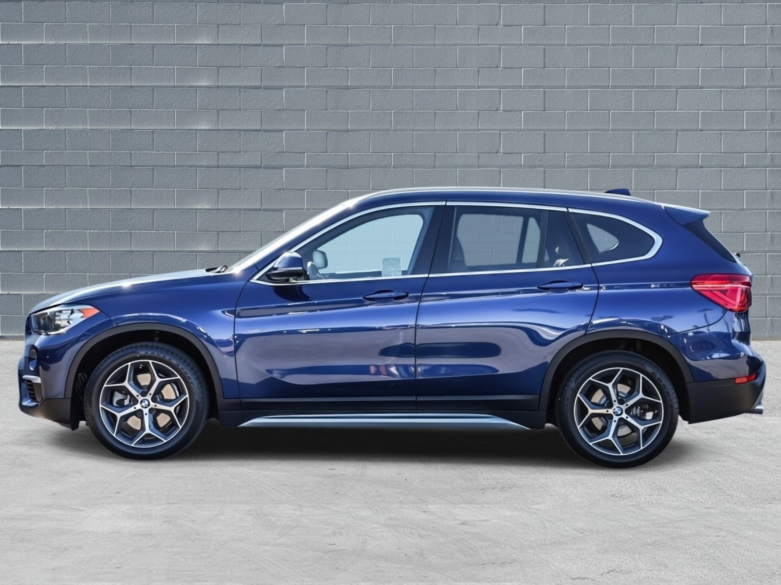Used 2018 BMW X1 xDrive28i w/ Convenience Package image 4