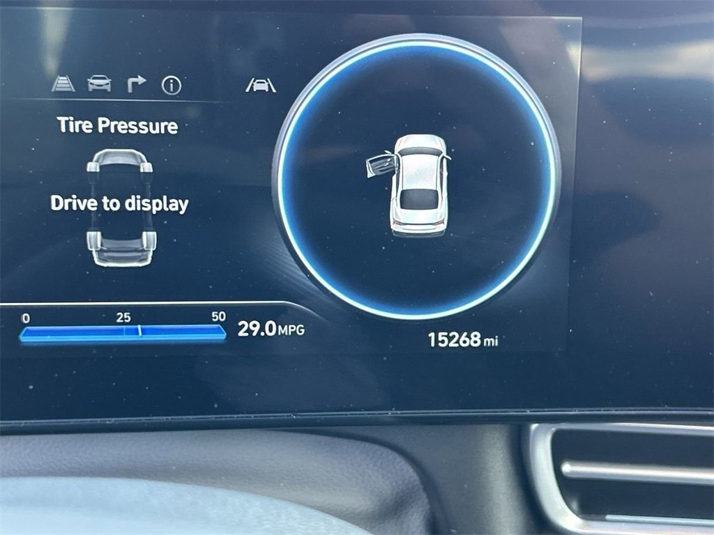 Certified 2024 Hyundai Elantra SEL image 29