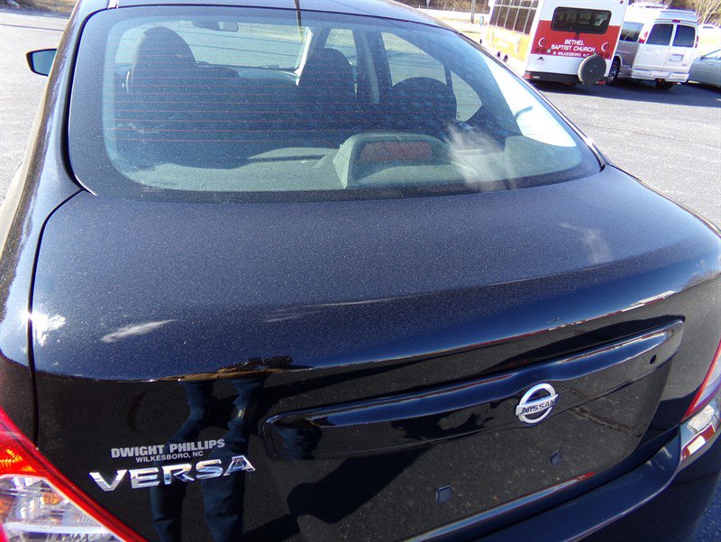 Used 2016 Nissan Versa S image 17