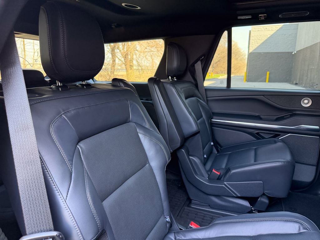 New 2026 Lincoln Navigator Reserve image 23