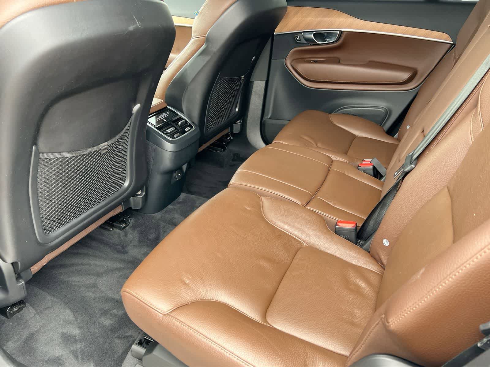 Used 2023 Volvo XC90 B6 Plus w/ Protection Package Premier image 17