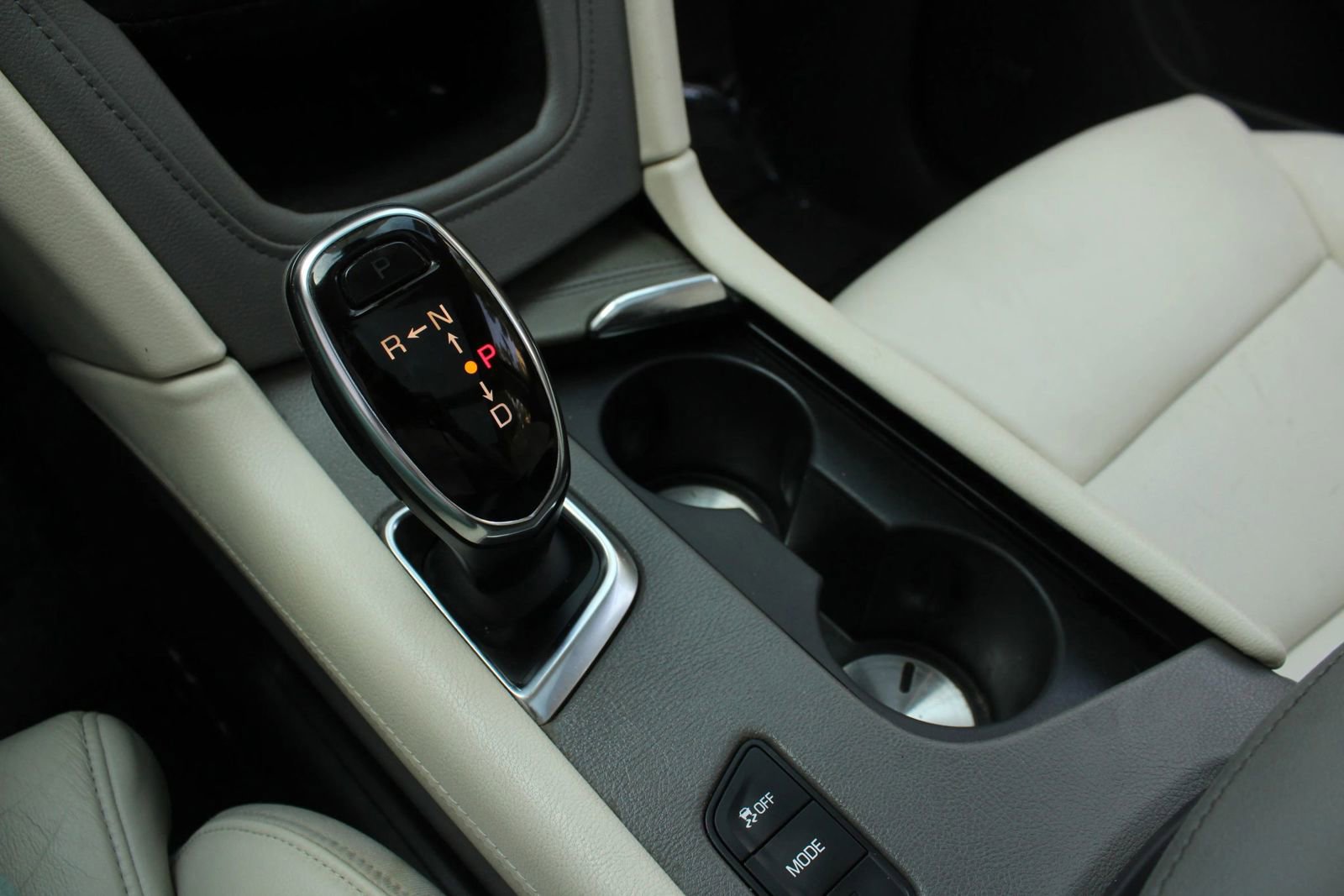 Used 2017 Cadillac XT5 Luxury w/ Driver Awareness Package AWD/4WD image 31