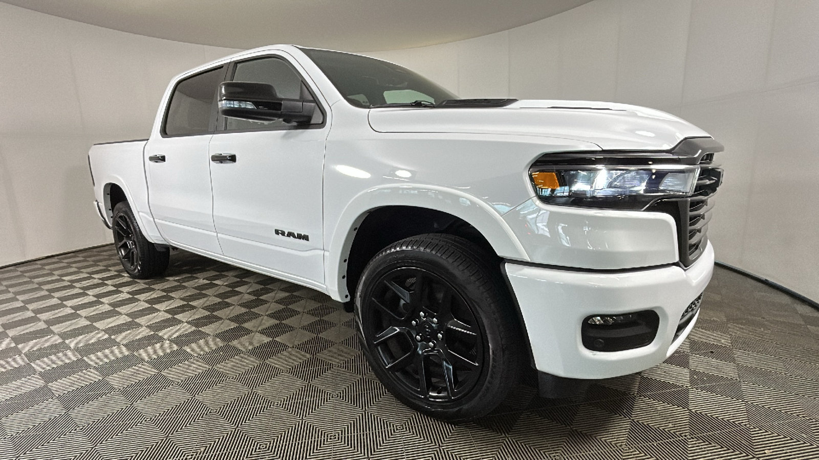 Used 2026 RAM 1500 Laramie w/ Night Edition AWD/4WD image 3
