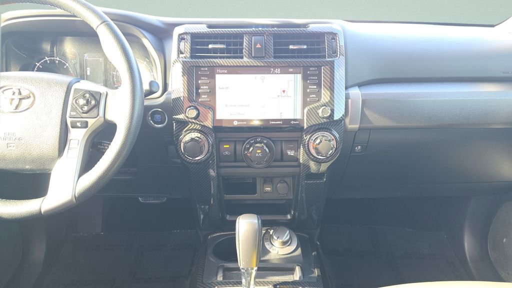 Used 2020 Toyota 4Runner SR5 Premium w/ Moonroof Package AWD/4WD image 15