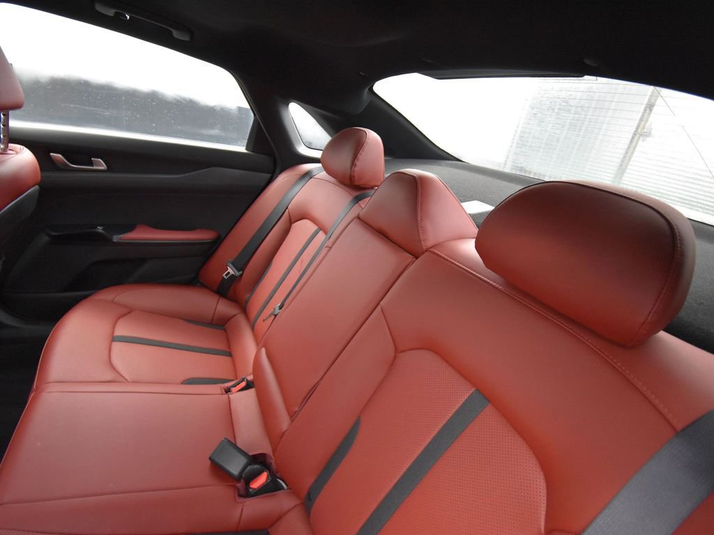 Used 2024 Kia K5 GT-Line image 12