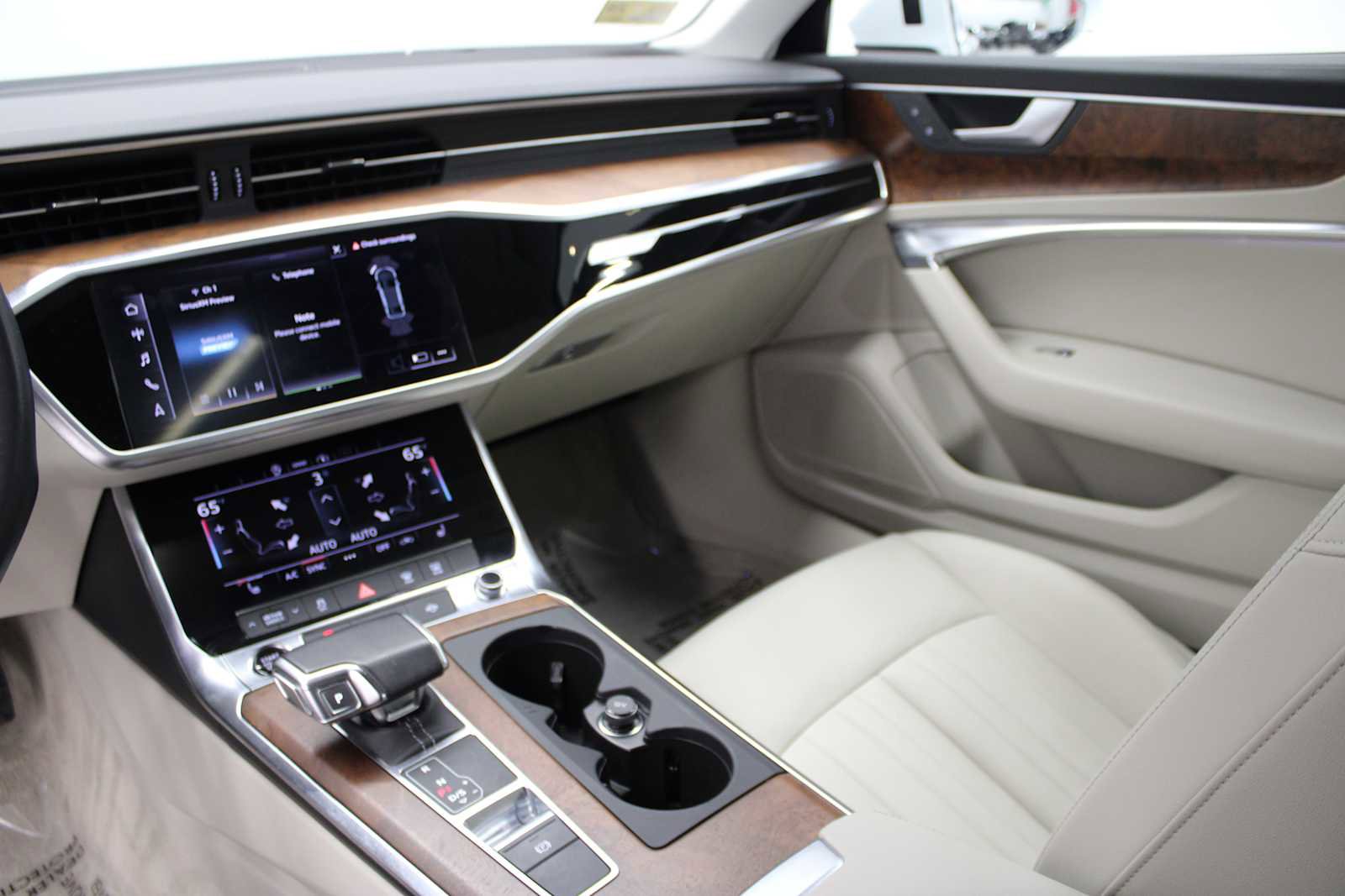 Used 2023 Audi A6 Premium w/ Convenience Package image 24