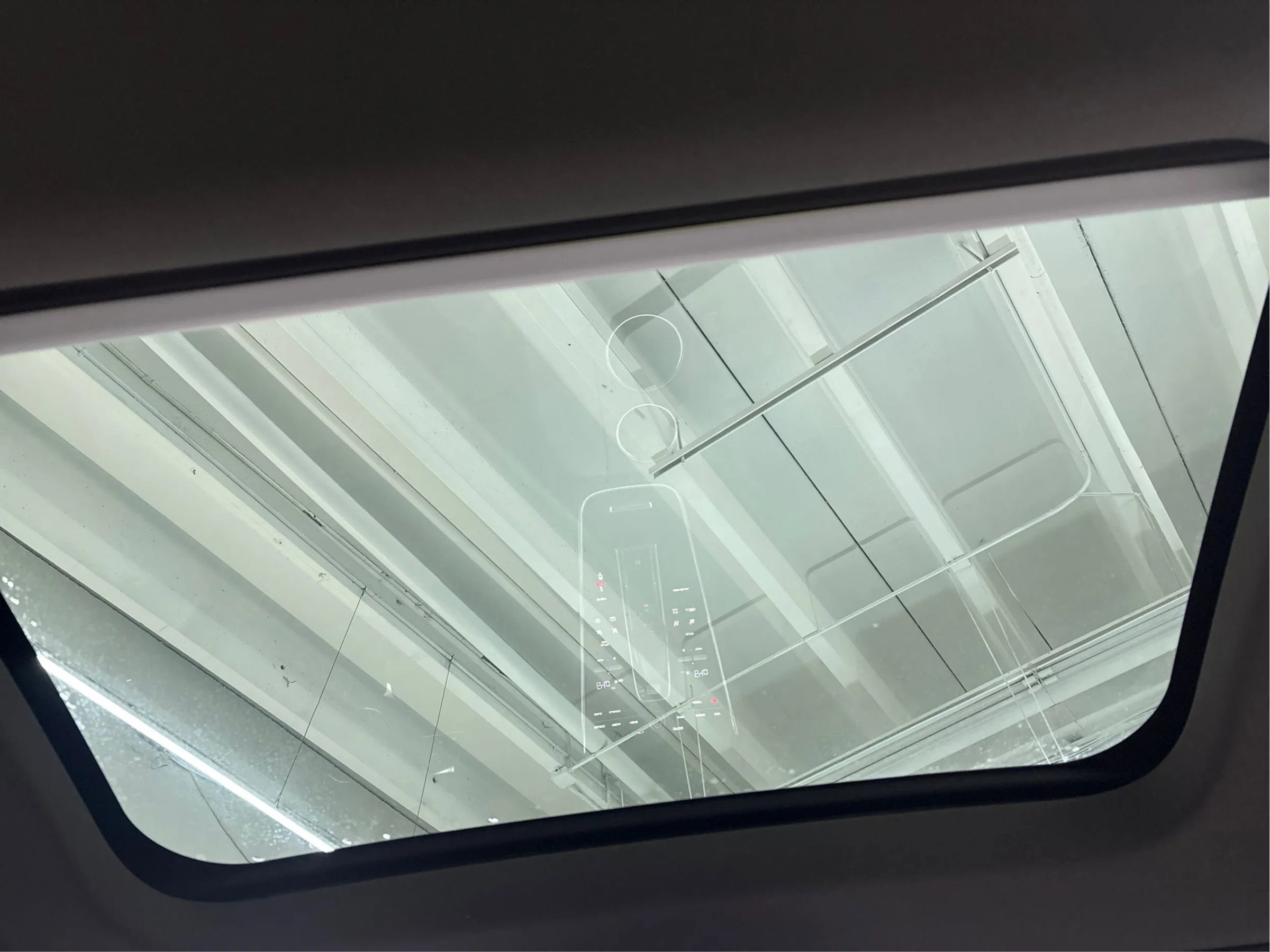 Used 2017 Porsche Panamera image 28