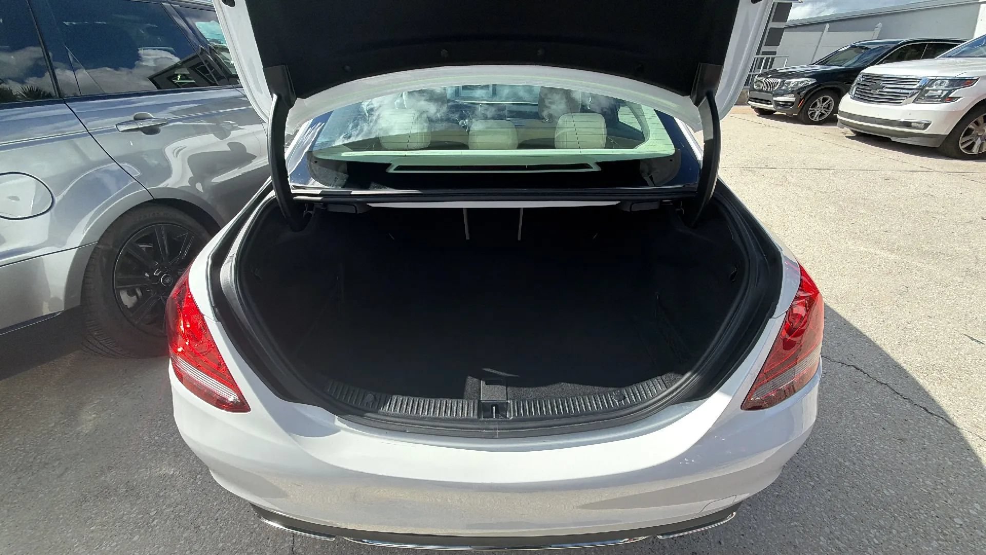 Used 2017 Mercedes-Benz C 300 Sedan image 24