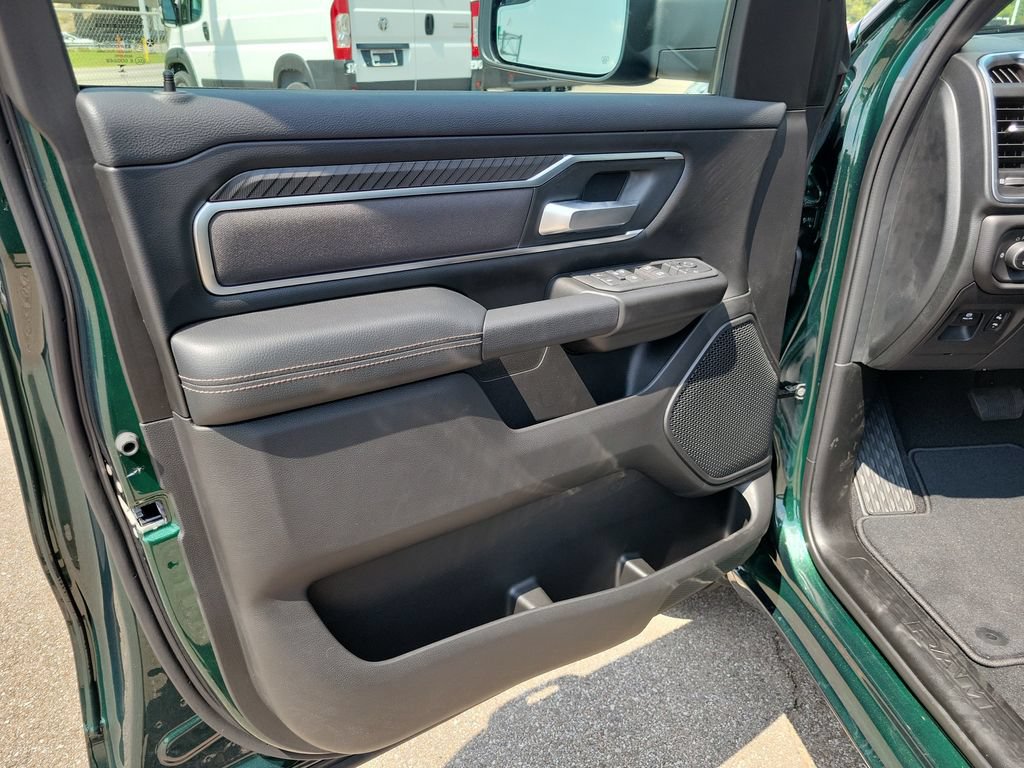 New 2026 RAM 1500 Big Horn AWD/4WD image 13