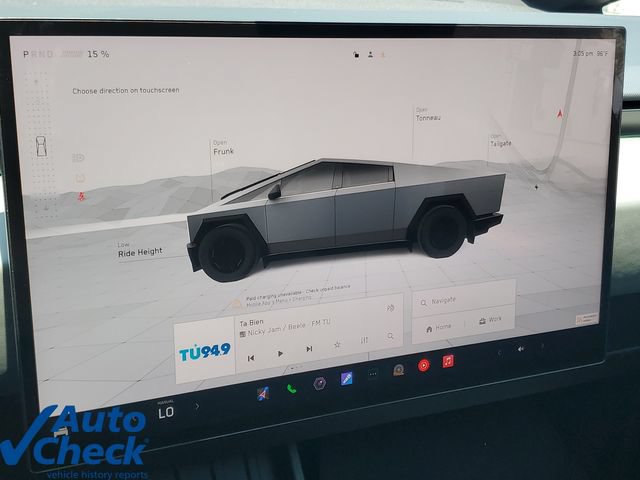 Used 2024 Tesla Cybertruck AWD Crew Cab image 24