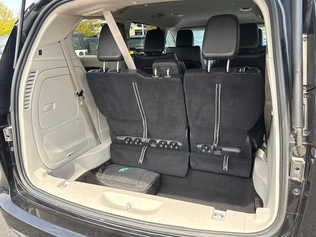 Used 2023 Chrysler Pacifica Touring-L FWD image 20
