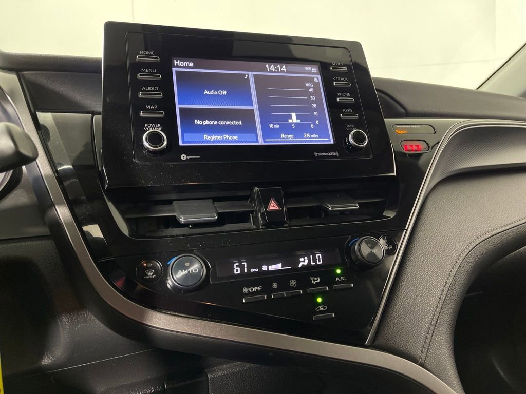 Certified 2022 Toyota Camry SE image 20