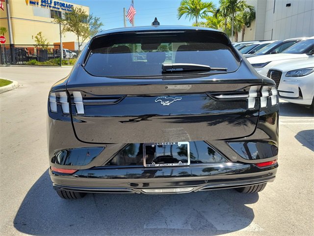 Used 2022 Ford Mustang Mach-E Premium image 5