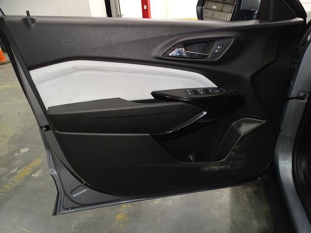 Used 2024 Chevrolet Trax LT image 16