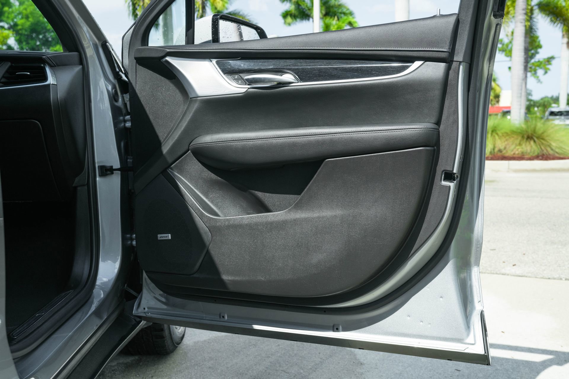 Used 2025 Cadillac XT5 Premium Luxury image 24