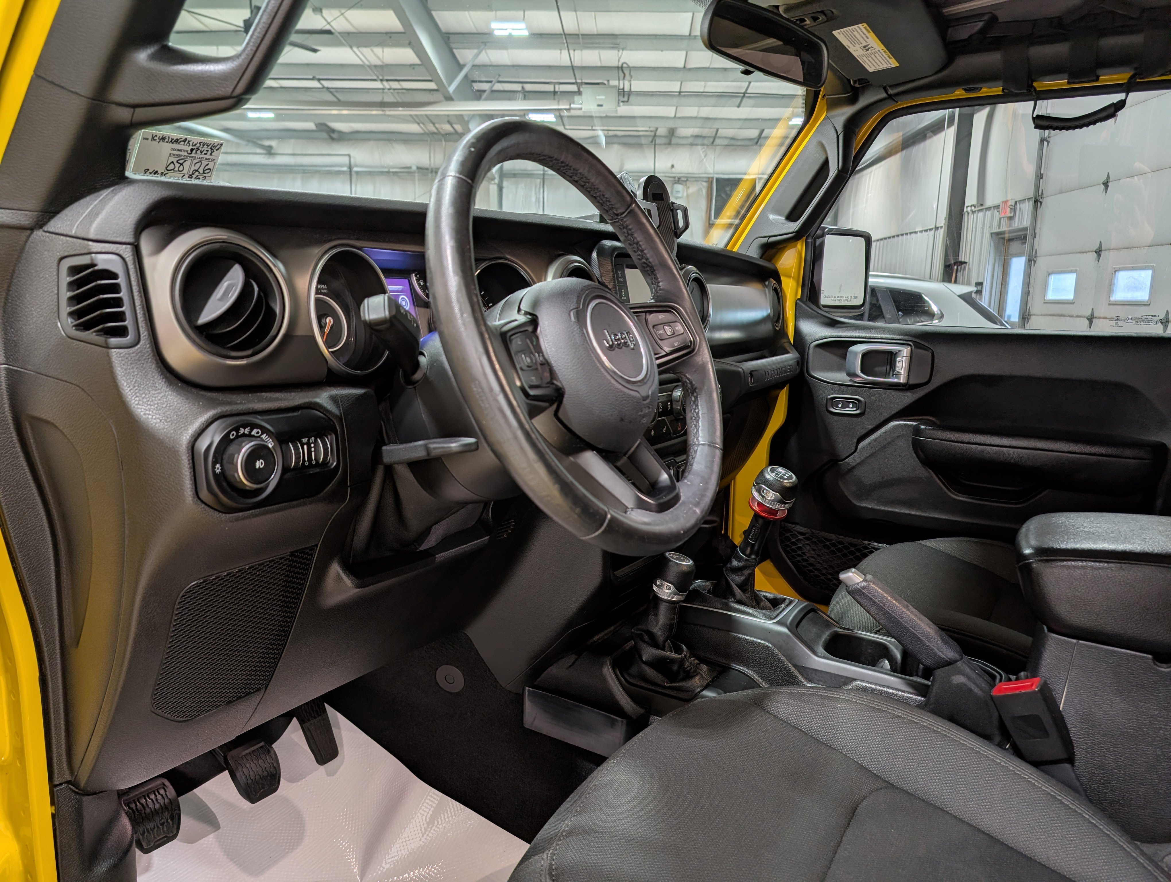Used 2019 Jeep Wrangler Sport AWD/4WD image 13