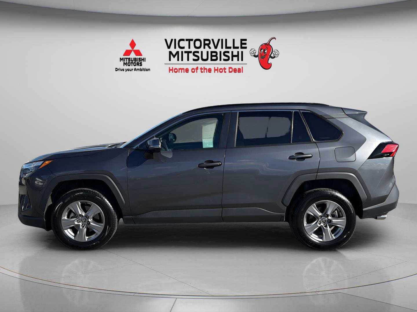 Used 2024 Toyota RAV4 XLE FWD image 6