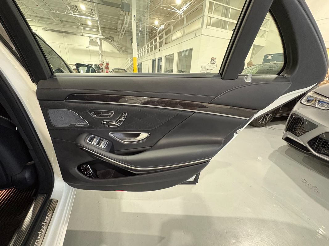 Used 2019 Mercedes-Benz S 560 4MATIC Sedan image 53