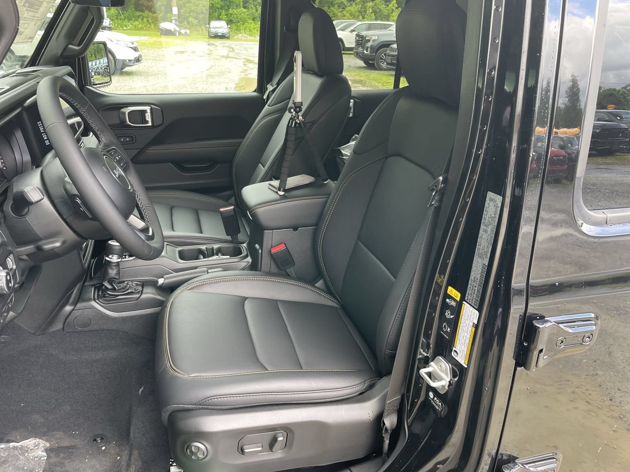 New 2026 Jeep Gladiator Sport AWD/4WD image 11