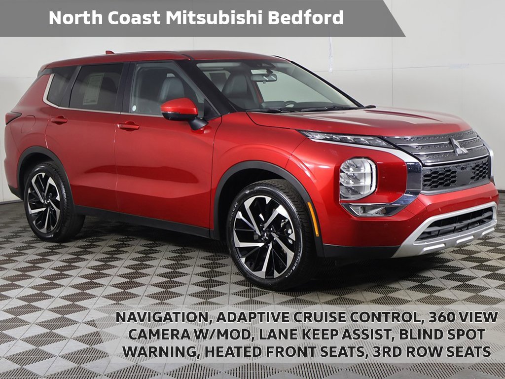 Used 2024 Mitsubishi Outlander SE