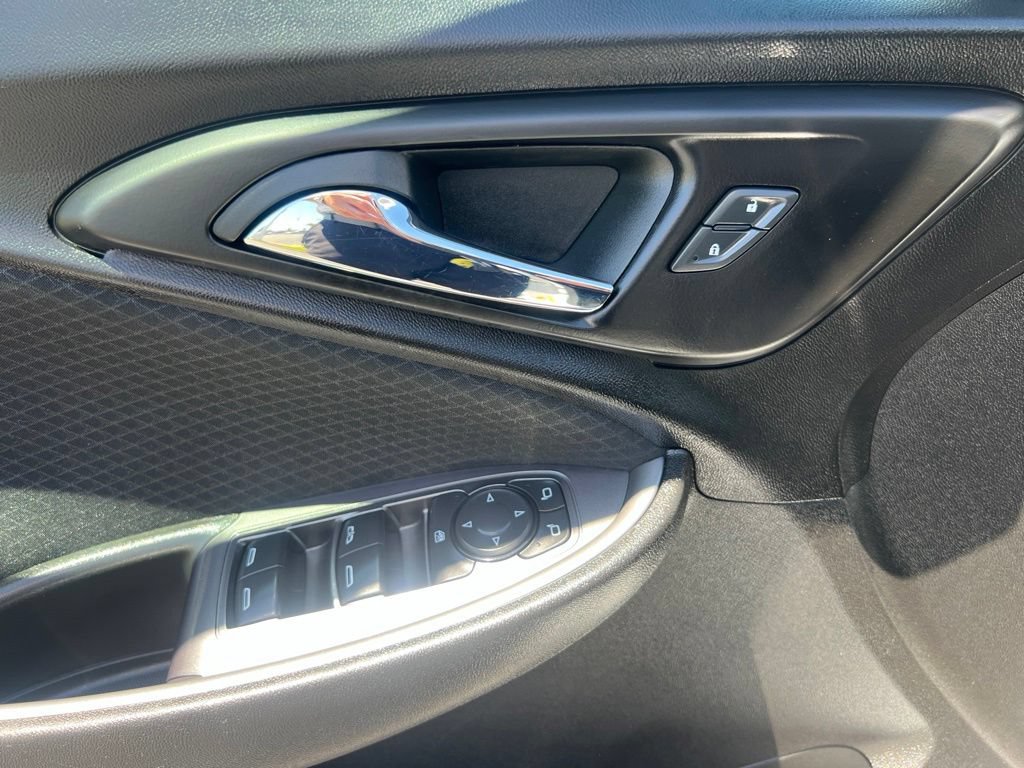 Used 2023 Chevrolet Malibu LT FWD image 26