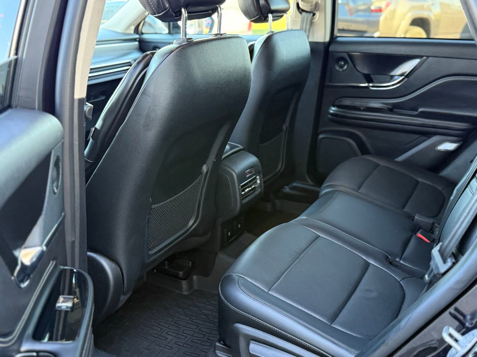 Used 2023 Lincoln Corsair Reserve w/ Equipment Group 202A image 12