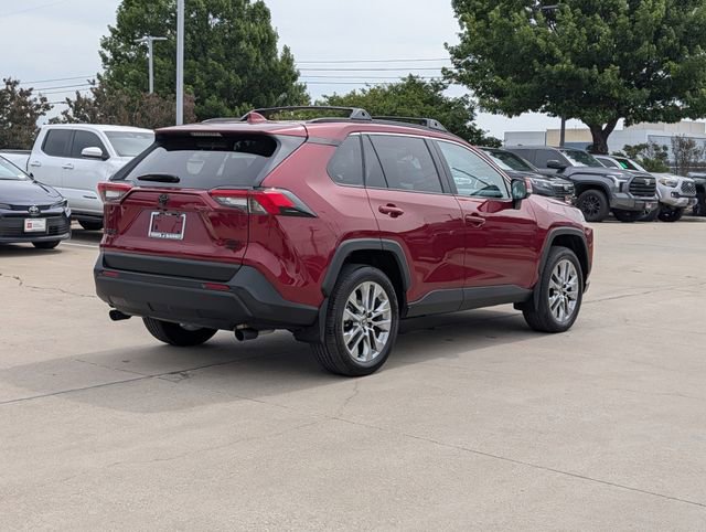 Used 2025 Toyota RAV4 XLE Premium w/ Weather Package AWD/4WD image 6