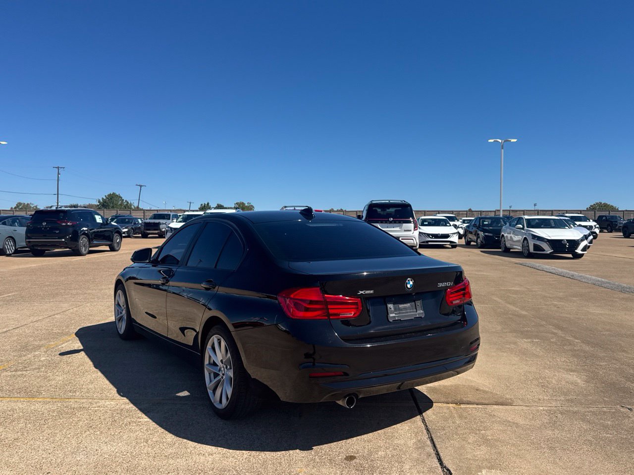 Used 2018 BMW 320i xDrive Sedan AWD/4WD image 20