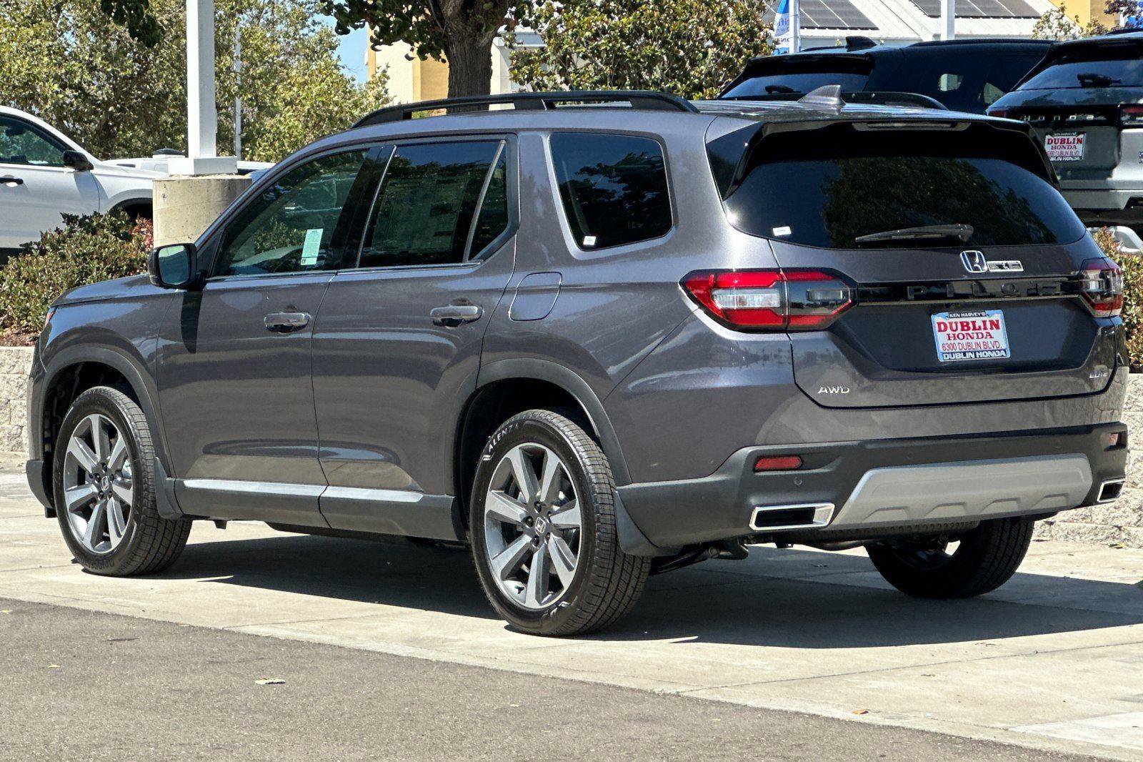 New 2025 Honda Pilot Elite image 6