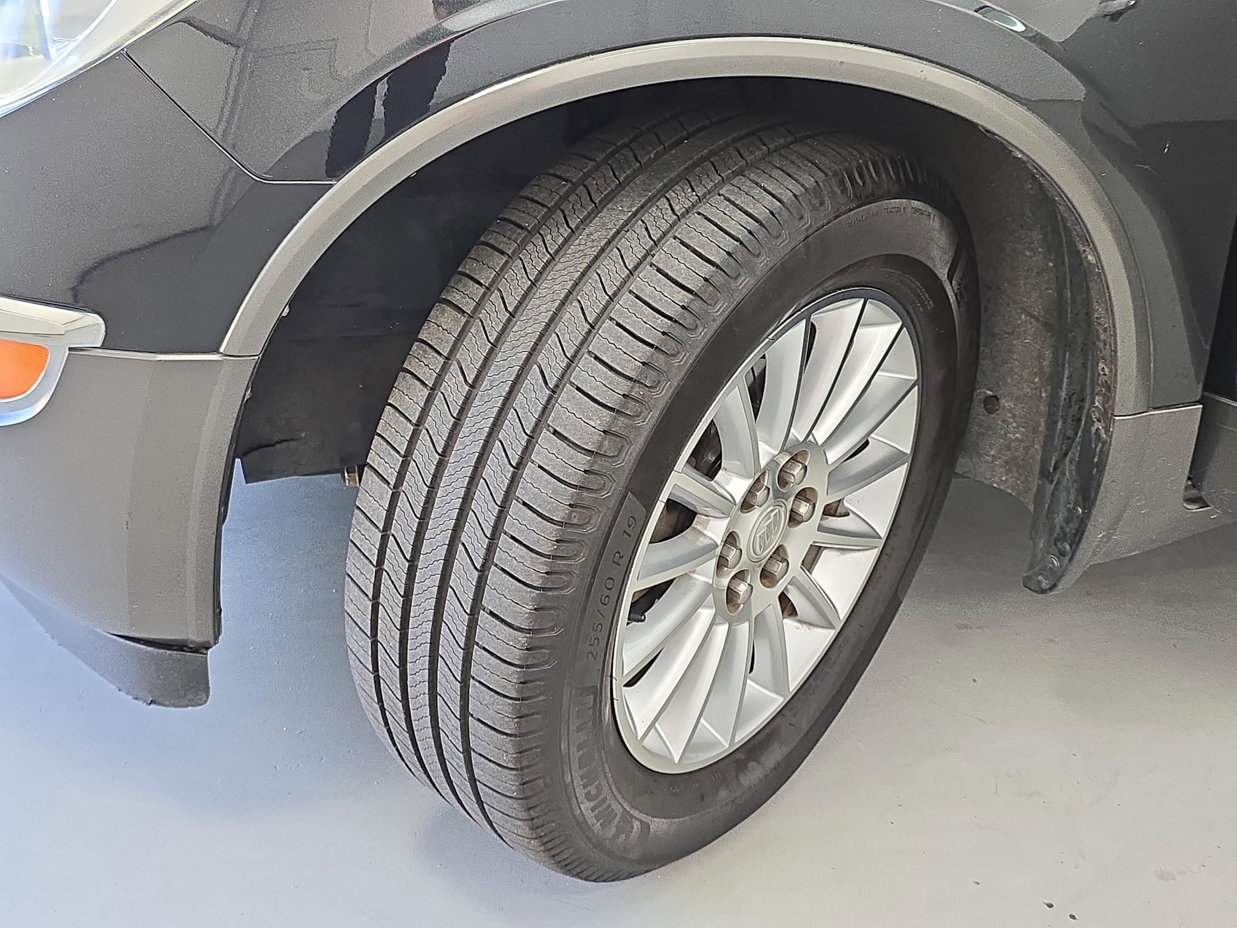 Used 2012 Buick Enclave Leather FWD image 32