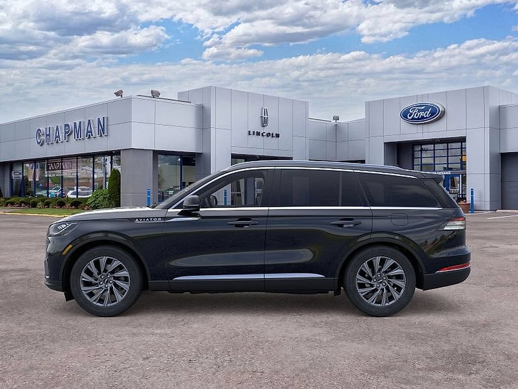 New 2026 Lincoln Aviator AWD image 3