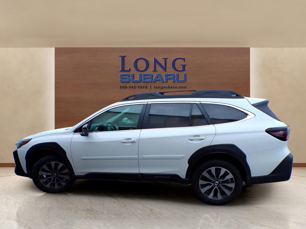 Used 2025 Subaru Outback Limited AWD/4WD image 9