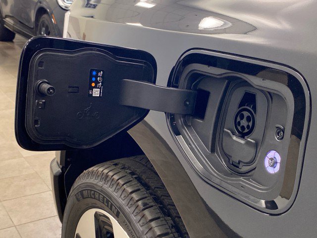 New 2025 Ford F150 Lightning Platinum image 14