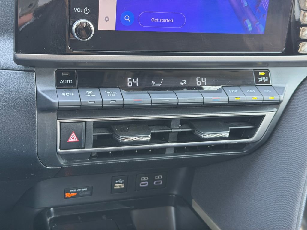 Used 2025 Toyota Camry LE image 22