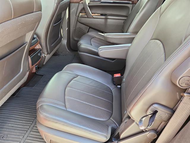 Used 2014 Buick Enclave Premium image 9