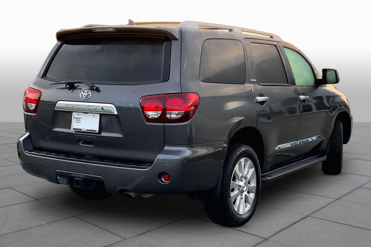 Used 2018 Toyota Sequoia Platinum RWD image 12