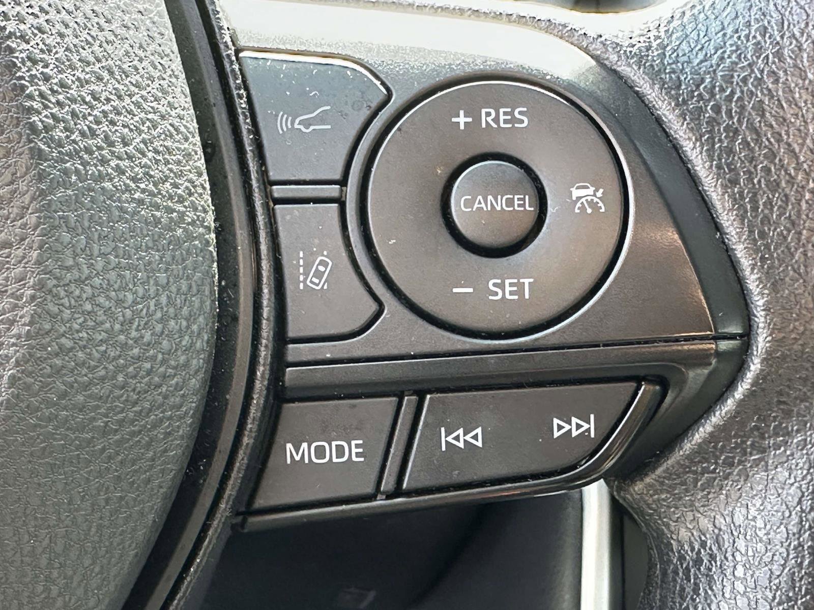 Certified 2025 Toyota RAV4 XLE image 31