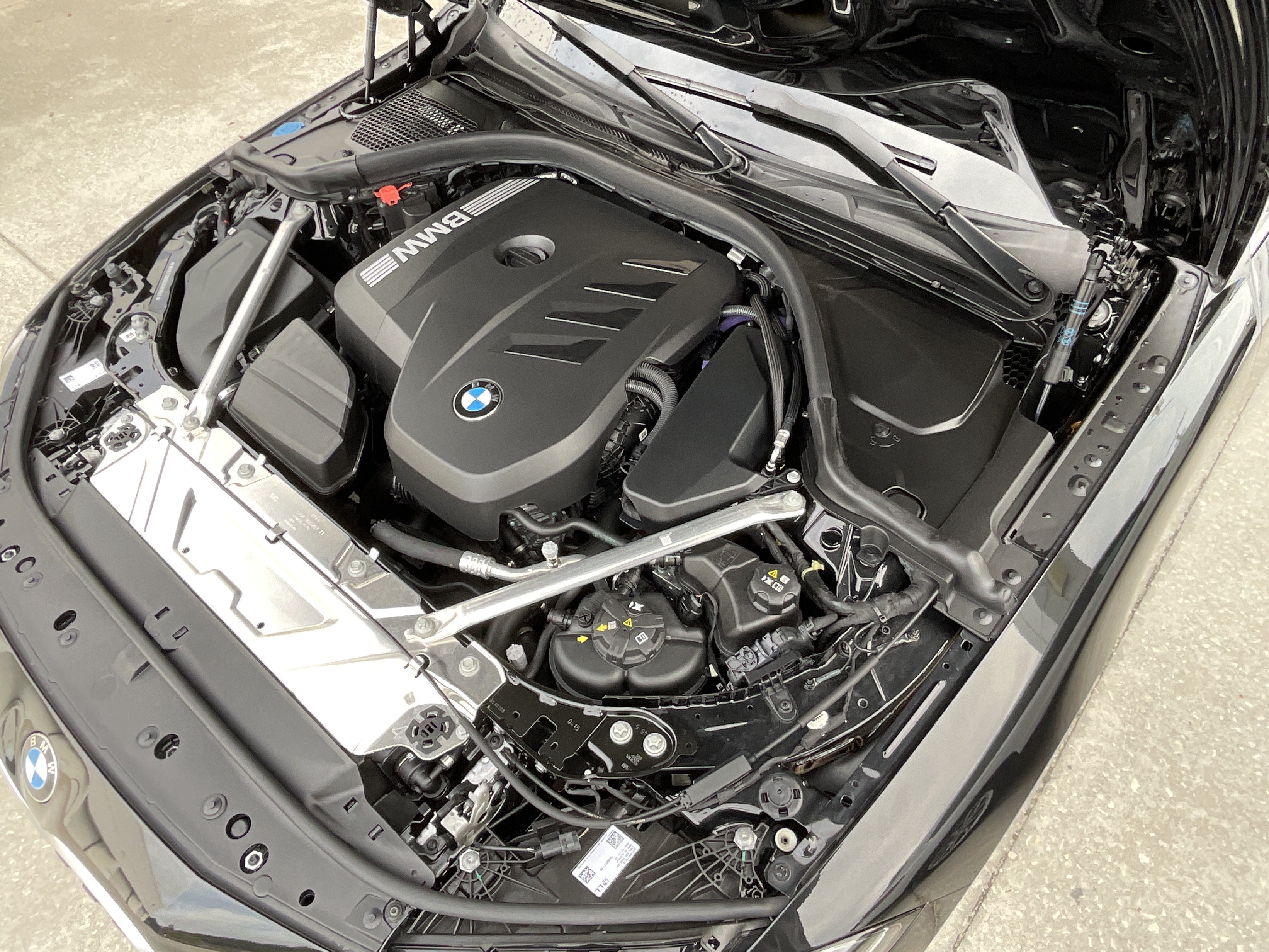 Used 2025 BMW 430i Convertible w/ Premium Package RWD image 35